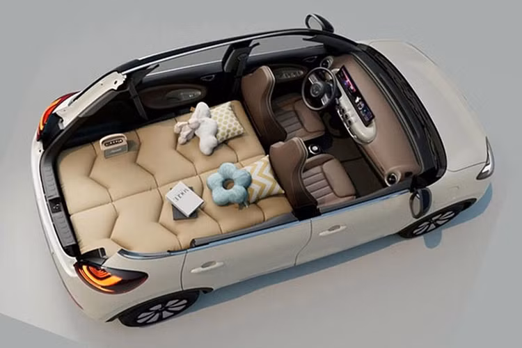 Giá xe Wuling Bingo tại Việt Nam vẫn còn là ẩn số. Trong khi đó, giá bán của mẫu xe này ở thị trường Indonesia dao động từ 358 - 408 triệu Rupiah (khoảng 565 - 644 triệu đồng).