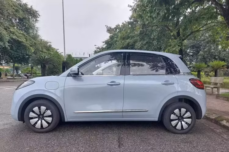 Vào hồi tháng 5/2024, Wuling EV Việt Nam từng công bố thông tin về mẫu ô tô điện mới sắp ra mắt thị trường trong nước, đó là Bingo, trên trang web chính hãng. Đến tháng 6/2024, những chiếc Wuling Bingo đầu tiên về Việt Nam.