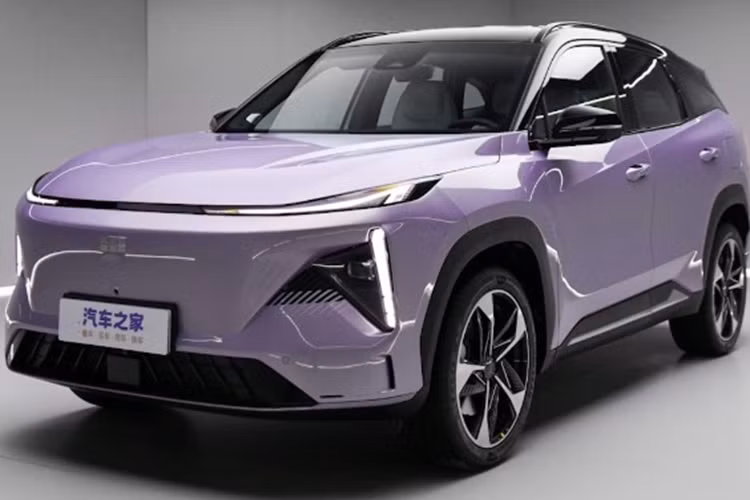 Trên thị trường SUV, thị phần của Geely Galaxy L7 trong tháng 9 đã giảm 0,34% so với cùng kỳ năm ngoái và thứ hạng của mẫu xe này trong phân khúc SUV đã giảm hai bậc so với tháng 8.