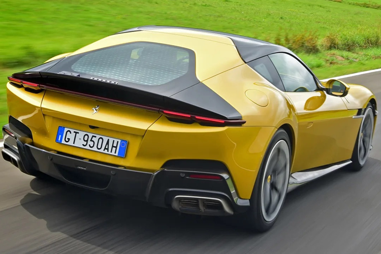 Gương chiếu hậu cũng ị bám đầy đất và có thể cũng bị va chạm. Khó xác định xem phần đầu của chiếc 12Cilindri có bị hư hại gì không, nhưng có khả năng cản trước và ít nhất một trong các bánh xe cũng bị va chạm mạnh.