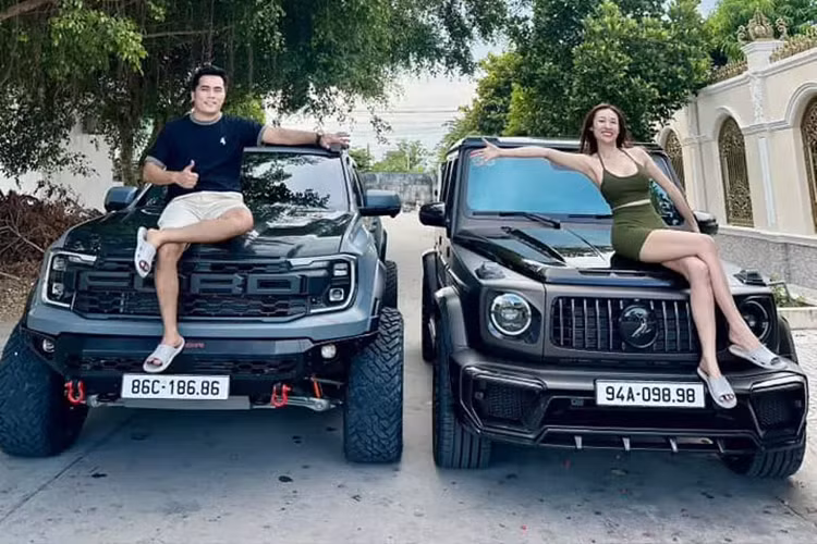 Là một trong những tay đam mê xe bán tải, đại gia Nguyễn Thiện, chồng của hot mom Nguyễn Huỳnh Như đã ngay lập tức tìm hiểu thông tin về chiếc xe bán tải điện VinFast Wild đầu tiên của Việt Nam.