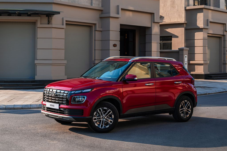 Theo đó, khách mua xe Hyundai Venue 2024 mới giờ đây sẽ được ưu đãi từ 15 - 16 triệu (tùy phiên bản). Giá xe sau ưu đãi chỉ còn dao động từ 524 - 563 triệu đồng.