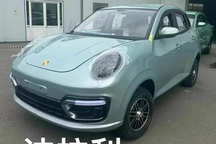 Hầu hết xe nhái của Mecides đều được trang bị một môtơ điện với công suất 13 mã lực và mô-men xoắn 8 Nm. Tuy nhiên, các mẫu nhái của Mini Countryman, BYD Dolphin và Smart #1 có sức mạnh gấp đôi ở mức 26 mã lực và mô-men xoắn 140 Nm.