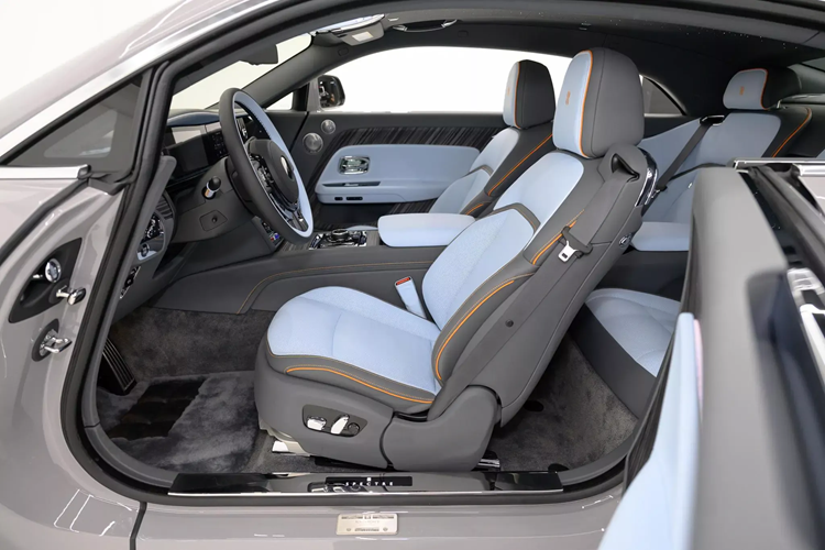 Phạm vi di chuyển của xe đạt 428 km (266 mph) và với bánh xe nâng lên 23 inch, quãng đường di chuyển sẽ có một chút thay đổi.