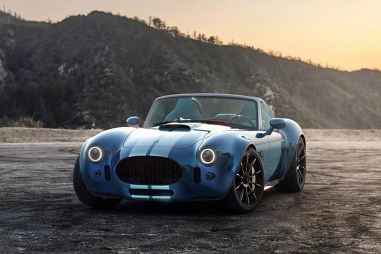 Trò chuyện với Piston Heads, AC Cars tiết lộ rằng họ đã làm việc “cùng với một công ty hàng đầu thế giới về giải pháp truyền động hybrid và đốt trong” để phát triển thiết lập mới, “phù hợp với các đặc điểm và tiềm năng mà nền tảng GT mang lại”.