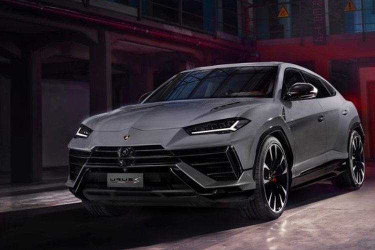 Nếu tính theo khu vực, EMEA (châu Âu, Trung Đông và châu Phi) lại là khu vực có doanh số bán hàng cao nhất với 2.498 xe, còn Bắc Mỹ xếp sau với 1.849 xe. Châu Á - Thái Bình Dương xếp thứ 3 với 1.211 xe bàn giao.