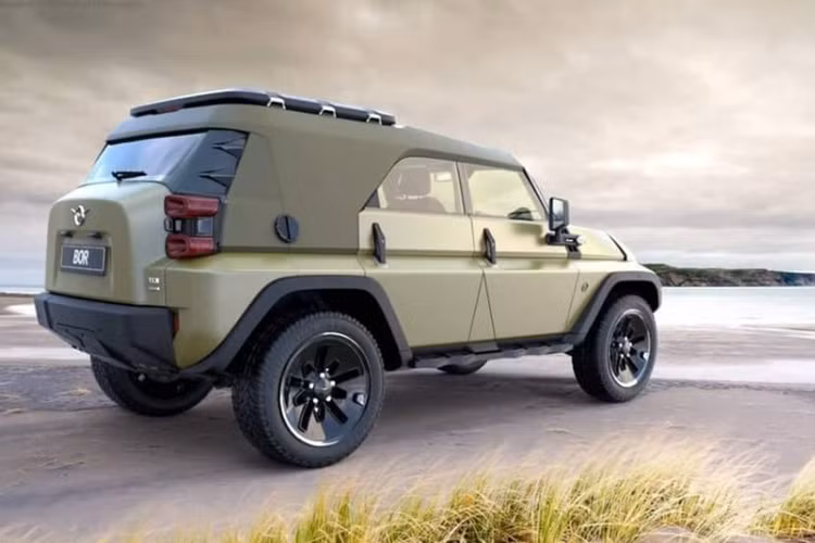 UAZ vốn là hãng xe ôtô của Liên Xô/Nga được thành lập vào tháng 7/1941 với nhiều sản phẩm nổi tiếng trong dòng xe tải nhỏ và xe địa hình.