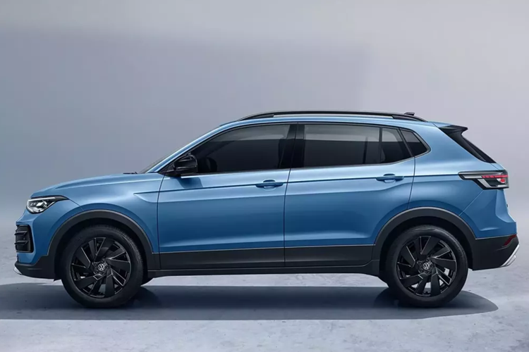 Mẫu xe này sở hữu tên gọi gợi liên tưởng đến Volkswagen Tharu đã ra mắt thị trường Trung Quốc từ năm 2018. So với đàn anh Tharu, Volkswagen Tharu XR có kích thước nhỏ hơn. Trên thực tế, Tharu XR mới là mẫu xe được ra đời nhằm lấp khoảng trống giữa T-Cross và Tharu.