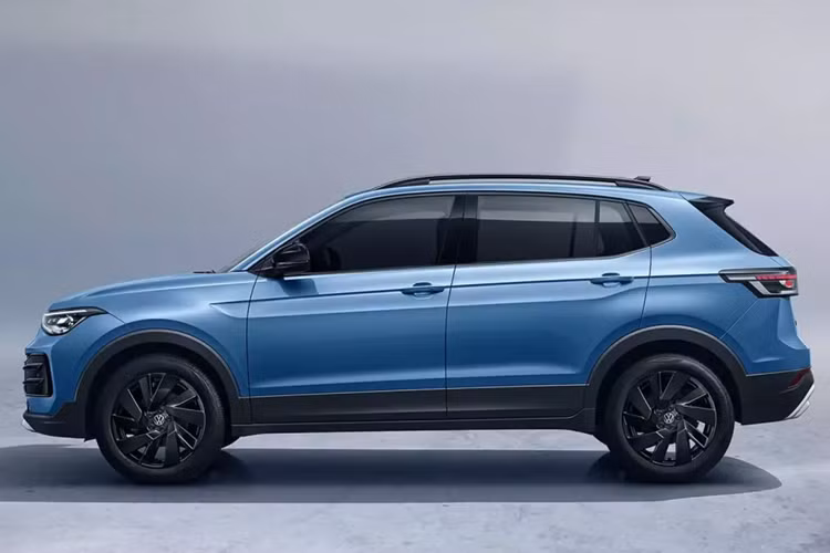 Mẫu xe này sở hữu tên gọi gợi liên tưởng đến Volkswagen Tharu đã ra mắt thị trường Trung Quốc từ năm 2018. So với đàn anh Tharu, Volkswagen Tharu XR có kích thước nhỏ hơn. Trên thực tế, Tharu XR mới là mẫu xe được ra đời nhằm lấp khoảng trống giữa T-Cross và Tharu.