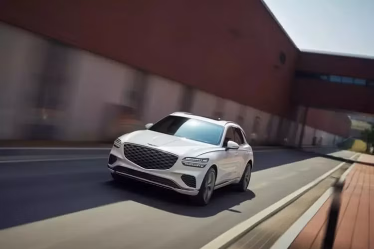 Thương hiệu xe sang Genesis của tập đoàn Hyundai đã tung ra phiên bản mới của 2 dòng xe Genesis GV70 và GV80 2025. Nếu như Genesis GV70 2025 ra mắt tại Hàn Quốc thì GV80 lại trình làng ở thị trường Mỹ.