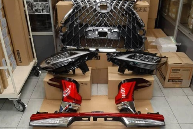 Malaysia chỉ có 39 xe Lexus LM xịn, còn lại là Toyota Alphard độ - Hình 3 Malaysia chi co 39 xe Lexus LM xin, con lai la Toyota Alphard do-Hinh-3