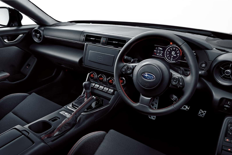 BRZ cập nhật sẽ xuất hiện trước công chúng lần đầu tiên vào ngày 14 tháng 7 tại Đường đua Fuji trong sự kiện Fuji 86/BRZ Style 2024. Subaru dự kiến có thể bán được khoảng 300 xe mỗi tháng tại thị trường nội địa của mẫu xe này.