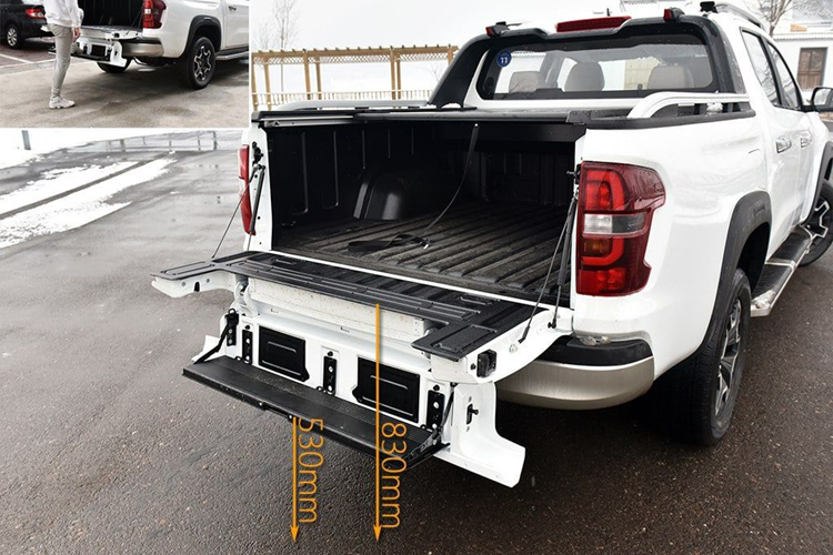 Theo công bố của nhà sản xuất, xe có góc tiệm cận lên đến 29 độ, trong khi góc thoát là 27 độ. Khoảng sáng gầm của xe tương đối lớn, hứa hẹn mang đến khả năng off-road ấn tượng.