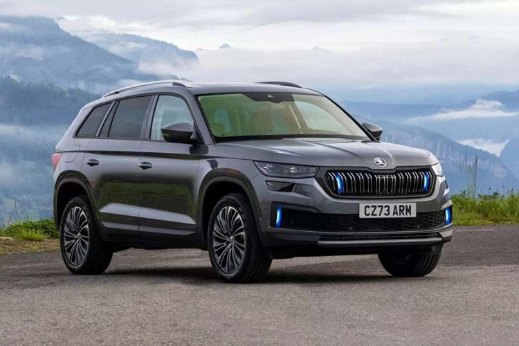 Theo Carscoops, Skoda vừa cho ra mắt phiên bản bọc thép của mẫu Kodiaq thế hệ đầu tiên. Mẫu xe SUV Skoda Kodiaq chống đạn này được Skoda UK phát triển dưới sự hợp tác của các chuyên gia an ninh UTAC Special Vehicles.