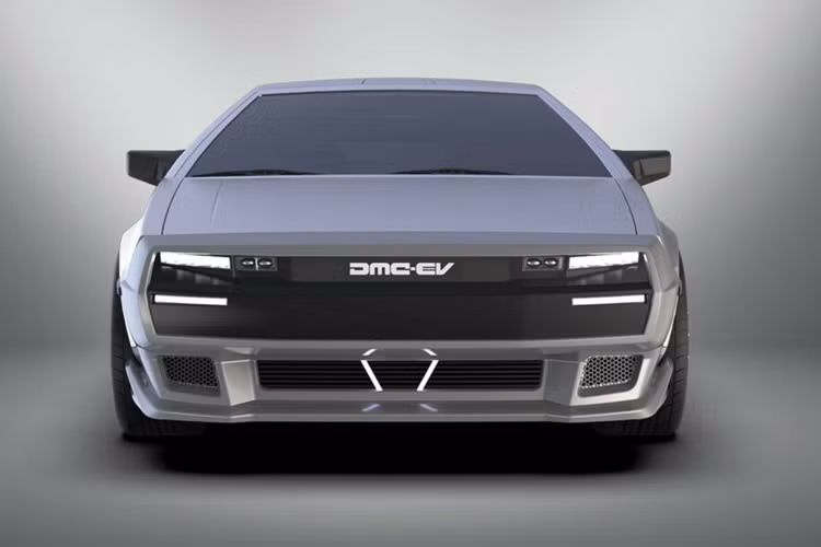 Mẫu xe được trang bị đèn chiếu sáng LED hiện đại cũng như thân xe mới được sơn lại. Những chi tiết nâng cấp của xe cũng được nâng cấp như đèn hậu mới và cản trước được bọc tấm ốp kính. Phần cản sau của xe còn được trang bị thêm một bộ khuếch tán lớn và một loạt các sửa đổi khác.