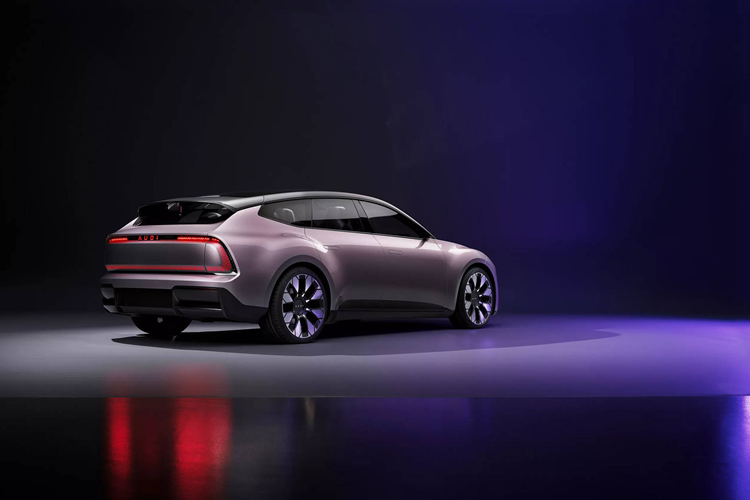 Phong cách làm việc theo kiểu tiếp sức của nhóm Đức và Trung Quốc nhằm mục tiêu thúc đẩy dự án xe điện chung tiến triển nhanh chóng. Dự án mới ký kết hôm 20/5 nhưng chỉ sau 6 tháng mẫu xe chung đã có thể trình làng, sớm hơn dự kiến 3 tháng.