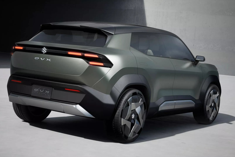 "eVX nhắm tới mục tiêu mang di sản xe 4x4 của Suzuki vào thời đại ô tô điện mới, cung cấp trải nghiệm lái SUV đúng nghĩa", ông Norihide Takei, Tổng giám đốc mảng ôtô của Suzuki Philippines, phát biểu tại triển lãm PIMS 2024. Theo tin đồn, hãng Suzuki dự định sẽ bán mẫu ô tô điện của mình với giá chỉ từ 1,3 - 1,5 triệu Rupee (khoảng 390 - 450 triệu đồng).