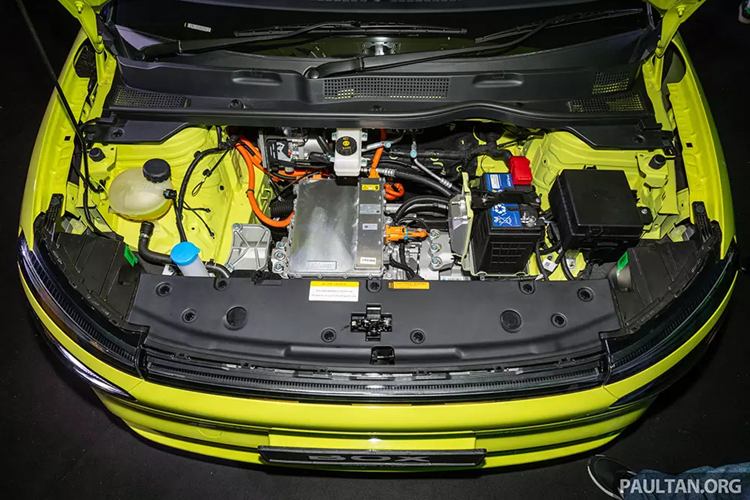 Bên cạnh đó, 2 cụm pin LFP này còn có thể dùng sạc nhanh DC với thời gian sạc từ 30% lên 80% trong thời gian khoảng 30 phút.