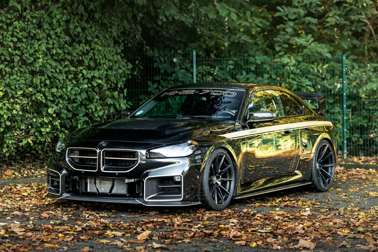  BMW M2 hiệu năng cao được cho là chiếc xe thể thao tốt nhất hiện tại của thương hiệu và là sự thay thế hấp dẫn cho những chiếc xe thể thao như Porsche Cayman và Mercedes-AMG A45 S.