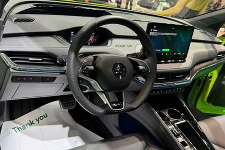 Skoda Enyaq iV được phát triển dựa trên nền tảng khung gầm dành riêng cho xe điện MEB (Modular Electric Drive Matrix) của tập đoàn Volkswagen.