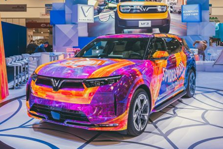 Việc này khẳng định được năng lực nghiên cứu cũng như phát triển sản phẩm vượt trội của hãng xe Việt Nam, với cam kết mang hệ sinh thái xe điện tới gần hơn với người tiêu dùng toàn cầu, đưa di chuyển điện hóa trở nên đa dạng và phù hợp đối với mọi người.