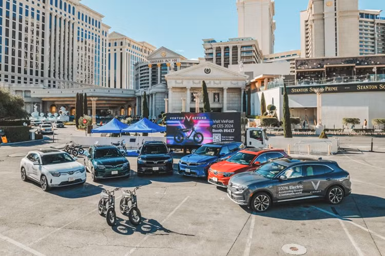 Hiện hãng vẫn chưa công bố thông tin về mẫu xe ý tưởng của Vinfats, tuy nhiên dựa trên hình ảnh cũng như những dữ liệu trước đó cho thấy nhiều khả năng, đó rất có thể là một mẫu xe bán tải điện mới của Vinfast.