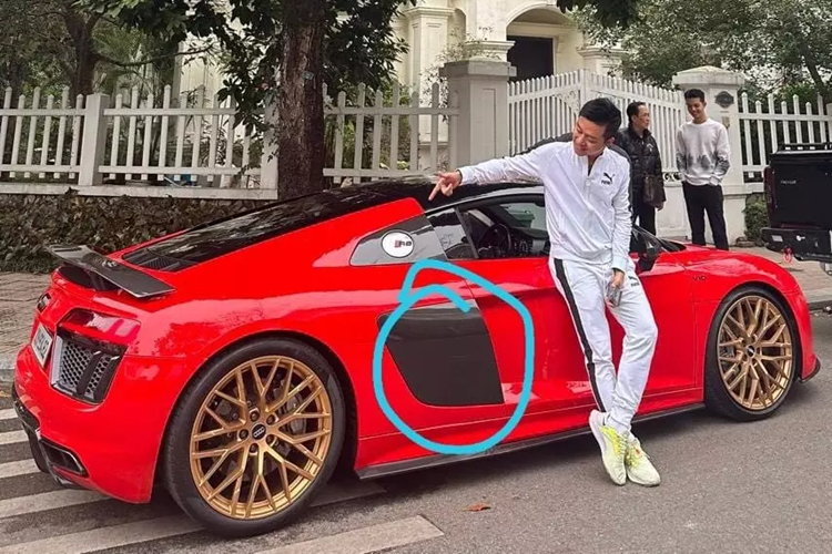 Số lượng siêu xe Audi R8 V10 Plus tại Việt Nam có đúng 6 chiếc, trong đó, chiếm đa số là mang màu đỏ, số còn lại là màu đen và vàng. Và chiếc Audi R8 V10 Plus đầu tiên về nước khá đặc biệt vì được nhập khẩu không chính hãng nhưng lại là chính hàng.