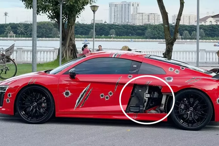 Chiếc xe từng thuộc sở hữu của cả tay chơi Tống Đông Khuê, hay gần nhất là một thanh niên 9X trong lĩnh vực tiền số ở Hà Nội. Có thời gian, chiếc Audi R8 V10 Plus này được rao bán 5,8 tỷ đồng nhưng đến nay, vẫn chưa tìm thấy chủ nhân.