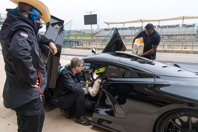 Brian Jones, trước đây là kỹ sư trưởng của AMG One và hiện đang làm cho Hennessey đã giám sát dự án Revolution. Trong dự án này, xe đã được nâng cấp bằng cách bổ sung cánh gió sau bằng carbon có kích thước lớn, bộ chia và bộ khuếch tán phía sau lớn hơn, điều chỉnh hệ thống treo và cải thiện khả năng làm mát so với mẫu F5 nguyên bản.