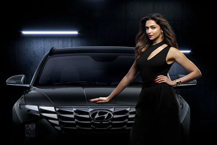 Đi kèm với đó là 4 tùy chọn hộp số, gồm số sàn 6 cấp, biến thiên thông minh (IVT), ly hợp kép 7 cấp (DCT) và số tự động 6 cấp (AT).