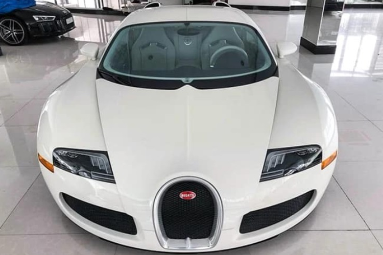 Mỗi hành trình quy tụ hàng trăm siêu xe, sẽ kéo dài trong nhiều ngày, đi qua nhiều quốc gia khác nhau. Năm nay, Gumball 3000 chọn TP.HCM là điểm xuất phát vì muốn quảng bá hình ảnh đất nước Việt Nam cho thế giới biết đến.