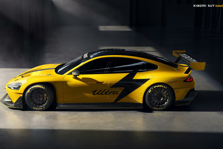 Phiên bản Pro sử dụng pin CATL Shenxing 94.3 kWh và phiên bản Max dùng pin CATL Qilin 101 kWh, mang đến công suất 673 mã lực. Hiện giá xe Xiaomi SU7 Ultra vẫn chưa được công bố.