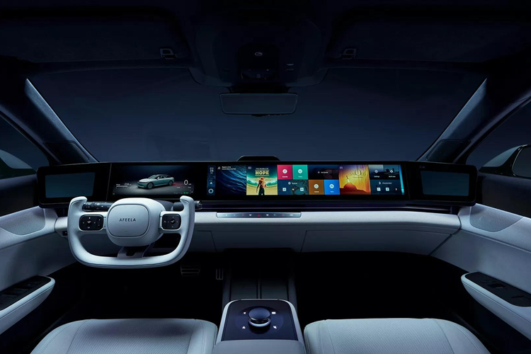 Ông Izumi Kawanishi, Giám đốc đại diện, Chủ tịch kiêm COO của Sony Honda Mobility cho biết: “AI đóng một vai trò thiết yếu trong triết lý nâng tầm trải nghiệm công nghệ của chúng tôi, trong đó Microsoft là đối tác chính cung cấp dịch vụ hỗ trợ cá nhân đàm thoại. Chúng tôi rất vui được làm việc với Microsoft để hiện thực hóa tầm nhìn của mình.”