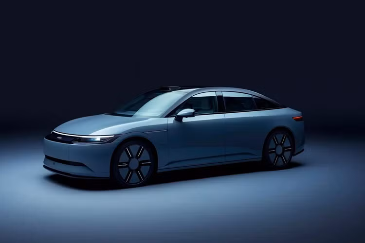 Theo đó, hệ thống AI trên ôtô điện Afeela dưới dạng trợ lý ảo, tiếp nhận mệnh lệnh từ người dùng và đưa ra phản hồi theo hướng tự nhiên, “giống người thực” nhất có thể.