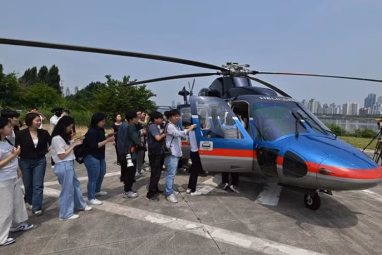 Được biết, taxi bay Vonaer bằng trực thăng có thể đạt tốc độ lên đến 200 km/h và 160 km/h khi bay qua các khu vực đô thị ở Seoul.