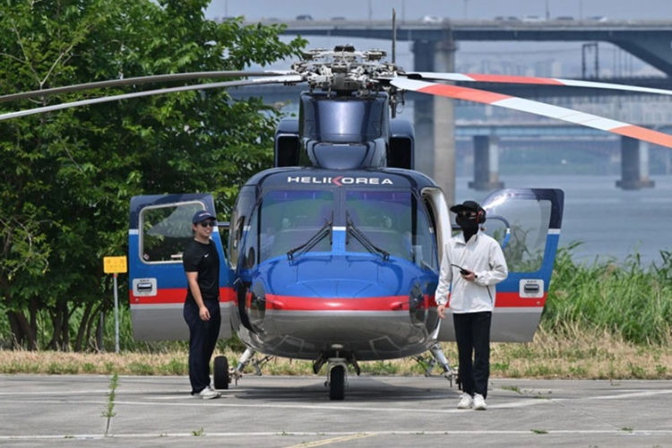 Theo đó, Taxi bay Vonaer cung cấp dịch vụ di chuyển hàng không trong đô thị bằng trực thăng để chở hành khách giữa sân bay quốc tế Incheon (phía Tây thủ đô Seoul) và Jamsil (phía Đông Seoul) với khoảng cách 56,8 km chỉ trong 20 phút, thay vì một giờ đồng hồ lái xe trên đường bộ.