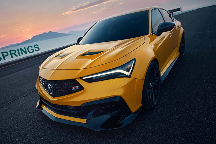 Những trang bị này có phần tương đồng với các trang bị khí động học được phát triển cho xe đua Integra Type S và Acura cho biết bộ này cải thiện cả lực ép và độ ổn định ở tốc độ cao so với phiên bản tiêu chuẩn.