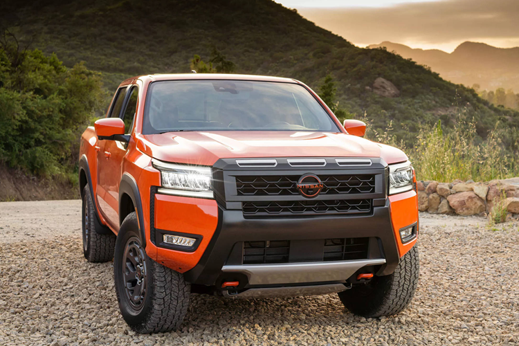 Việc ra mắt bán tải Nissan Frontier 2025 được xem là động thái cần thiết, nhất là khi phân khúc xe bán tải cỡ trung tại Mỹ đang có nhiều lựa chọn khác như Toyota Tacoma, Ford Ranger, Chevrolet Colorado, Honda Ridgeline…