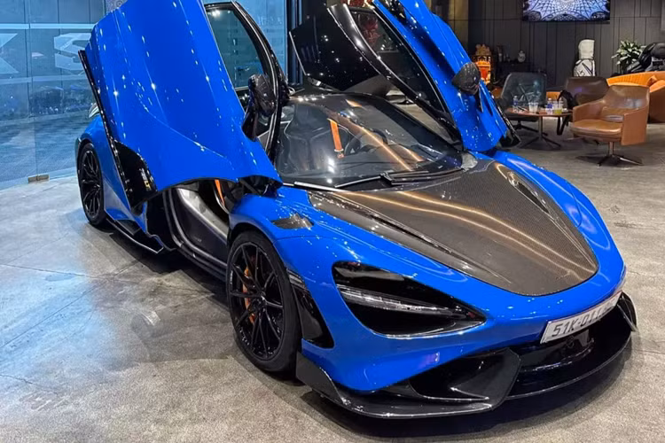 McLaren 765LT hon 27 ty cua dan choi Jacky ve tay dai gia Ha Noi