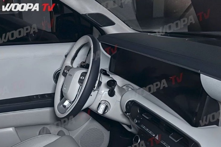 Đặc biệt, Hyundai Palisade 2025 còn có bản 9 chỗ ngồi với cụm điều khiển trung tâm kiêm ghế ngồi đặt giữa ở hàng ghế trước, đáp ứng nhiều mục đích sử dụng khác nhau của người dùng. Hàng ghế thứ hai có thể tùy chỉnh với ghế độc lập hoặc ghế tách rời.