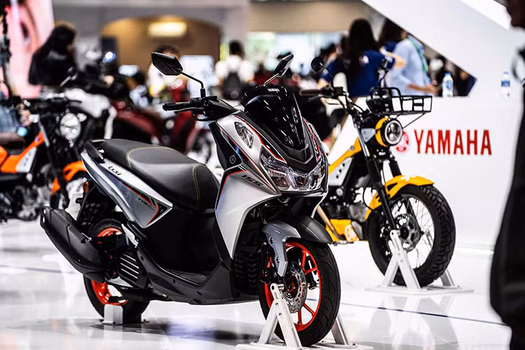 Đây là những dòng xe môtô có khả năng vận hành mạnh mẽ, linh hoạt trên mọi địa hình. Các mẫu xe này được thiết kế cho những hành trình khám khá, tập trung vào độ bền và tính linh hoạt cho các trải nghiệm ngoài trời.