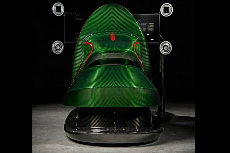 Điều này rất quan trọng vì hãng có chương trình chương trình Arte in Pista cho phép khách hàng trải nghiệm đầy đủ hiệu năng của xe với các sự kiện độc đáo được tổ chức tại các đường đua FIA danh giá nhất thế giới. Trên thực tế, chủ sở hữu có thể tìm hiểu đường đua và cách vận hành chiếc xe của họ trước khi trải nghiệm mọi thứ trong đời thực.