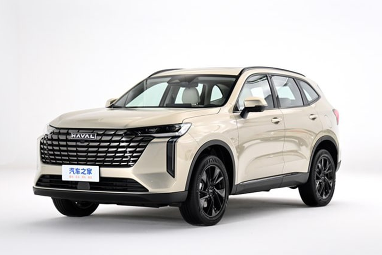 Không chỉ thiết kế mà kích thước của Haval H6 2025 cũng được thay đổi nhẹ với chiều dài tăng thêm 50 mm. Xe sở hữu kích thước dài x rộng x cao lần lượt là 4.703 x 1.886 x 1.730 mm và chiều dài cơ sở 2.738 mm.