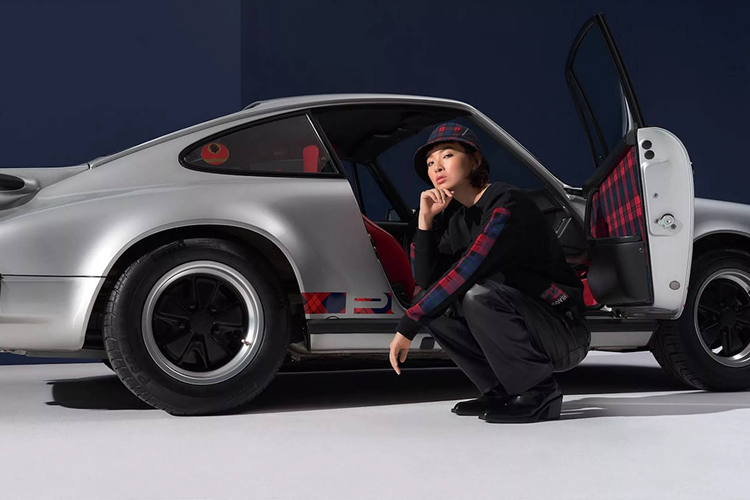 Thách thức trong việc điều chỉnh loại vải quần áo để sử dụng trong nội thất ô tô là rất lớn. Nhà tạo mẫu của Porsche, Dorothea Müller-Goodwyn, đã phải rất nỗ lực mới có thể tìm thấy một nhà cung cấp ở Đức đủ khả năng tạo ra một loại vật liệu có độ bền đáp ứng mọi yêu cầu sử dụng đặc thù bên trong ô tô, chẳng hạn như tính chất chống mài mòn nhưng vẫn phải nhẹ, mềm mại, êm ái.