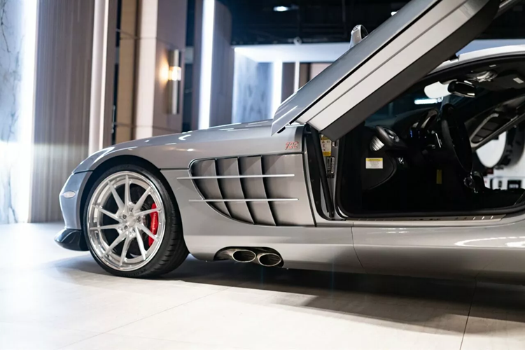 Mẫu xe này từng được giới thiệu để kỷ niệm số xuất phát ‘722’ của Stirling Moss và Denis Jenkinson tại Mille Miglia 1955 và phiên bản này cung cấp nhiều sức mạnh hơn chiếc xe tiêu chuẩn, đồng thời trông cũng hơi khác một chút.