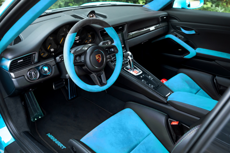 Người dùng có thể lựa chọn các gói độ Stage 1 để tăng hiệu năng và nếu thế vẫn chưa đủ, xe cũng có thể được nâng cấp với gói độ Stage 2 và Stage 3 có sẵn theo yêu cầu theo yêu cầu của khách hàng.