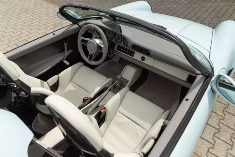 Gần đây hơn, chiếc xe đã trải qua một cuộc cải tiến lớn khác, lần này là do hãng độ xe Đức Evomax thực hiện. Sau khi trải qua 3 năm ở châu Âu dưới sự chăm sóc của Evomax, chiếc xe đã được xuất khẩu trở lại Hoa Kỳ và hiện đang được chào bán.