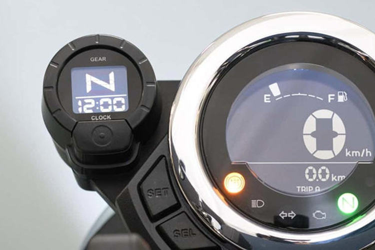 Bên cạnh kiểu dáng độc đáo thì đây cũng là một điều khiến Monkey 125 gây sự chú ý lớn khi di chuyển trên đường. Trên phiên bản mới nhất, Honda Monkey 125 được cung cấp bộ tem hoàn toàn mới, càng giúp tăng thêm vẻ cổ điển vốn có.