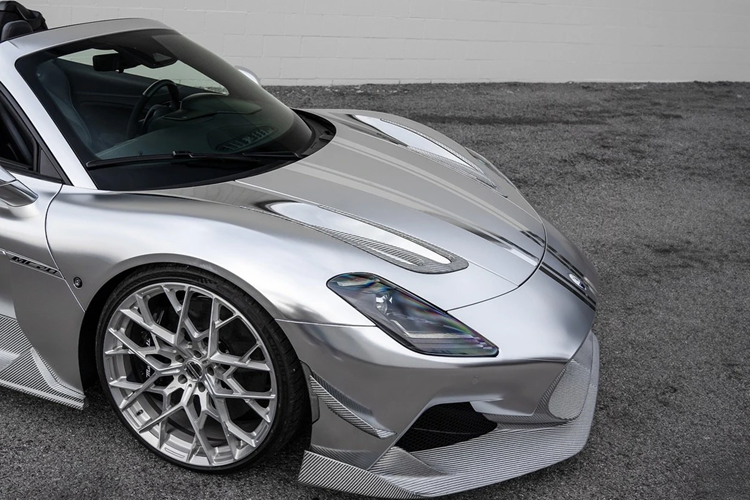 Về nguyên bản, Maserati MC20 Cielo được trang bị khối động cơ Nettuno V6 dung tích 3.0L, công suất tối đa 630 mã lực và mô-men xoắn cực đại 730 Nm.