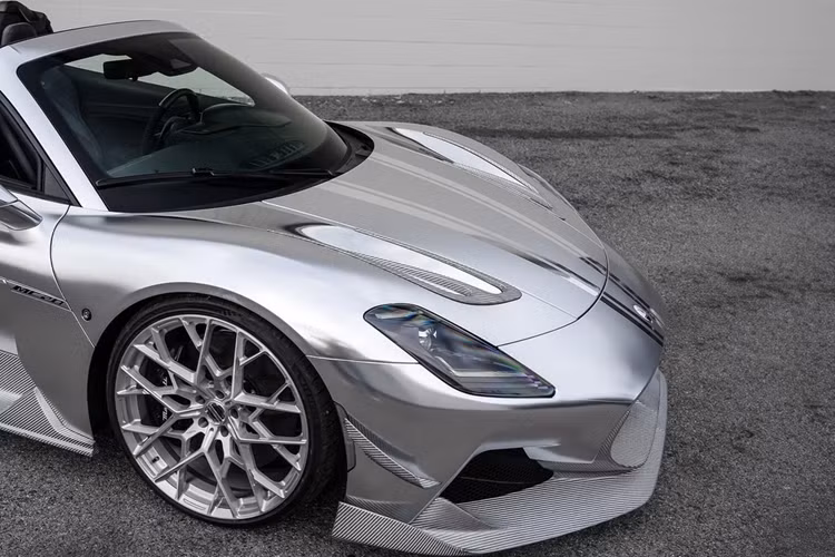 Về nguyên bản, Maserati MC20 Cielo được trang bị khối động cơ Nettuno V6 dung tích 3.0L, công suất tối đa 630 mã lực và mô-men xoắn cực đại 730 Nm.